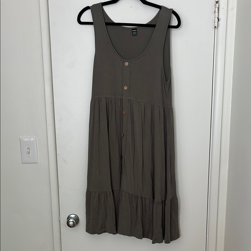 Elegant Olive Green Sleeveless Dress